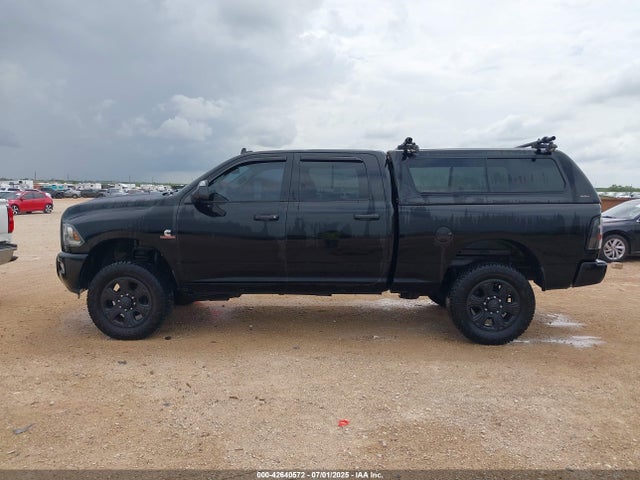 3C6UR5DL3EG296442 RAM 2500
