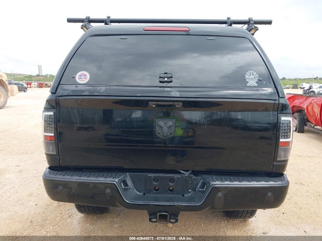 3C6UR5DL3EG296442 RAM 2500