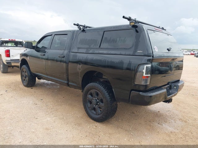 3C6UR5DL3EG296442 RAM 2500