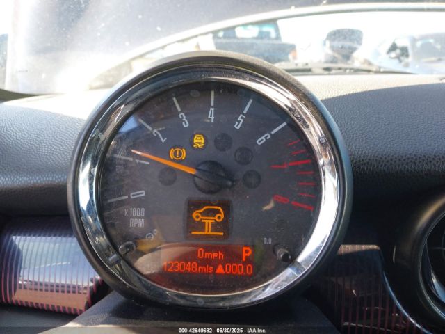 2011 MINI COOPER S CLUBMAN WMWZG3C54BTY36968 Photo 6