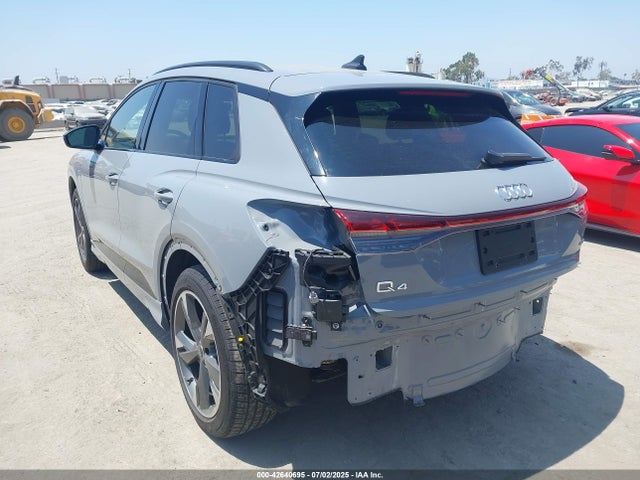 2024 AUDI Q4 E-TRON WA1LUBFZXRP042774 Photo 2