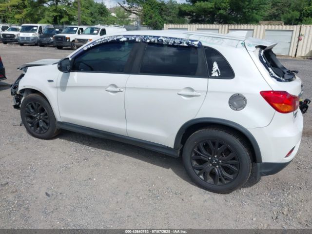 2018 MITSUBISHI OUTLANDER SPORT JA4AR3AU5JU004532 Photo 2