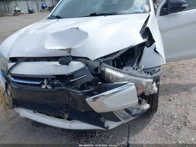 2018 MITSUBISHI OUTLANDER SPORT JA4AR3AU5JU004532 Photo 5
