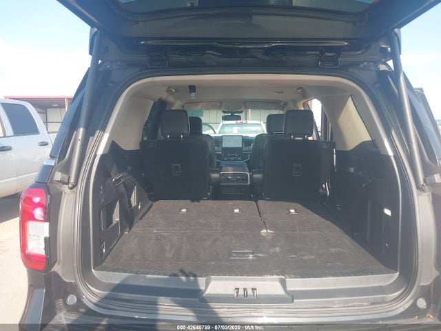 2022 Ford Expedition Xlt მანქანა იყიდება აუქციონზე, vin: 1FMJU1JT6NEA66680, აუქციონის ნომერი: 42640759