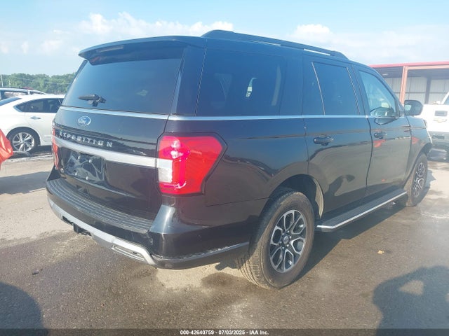 2022 Ford Expedition Xlt მანქანა იყიდება აუქციონზე, vin: 1FMJU1JT6NEA66680, აუქციონის ნომერი: 42640759