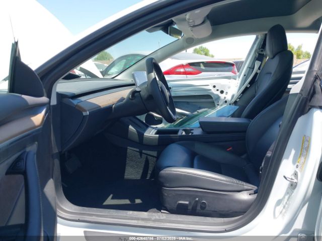 2022 TESLA MODEL 3 5YJ3E1EB9NF267595 Photo 4