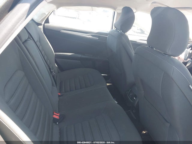3FA6P0LUXKR174106 Ford 2019