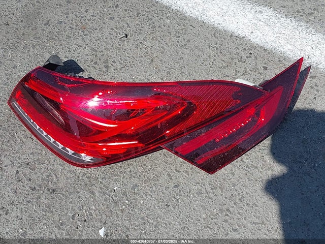 W1K5J4GB5PN333041 Mercedes-Benz m260