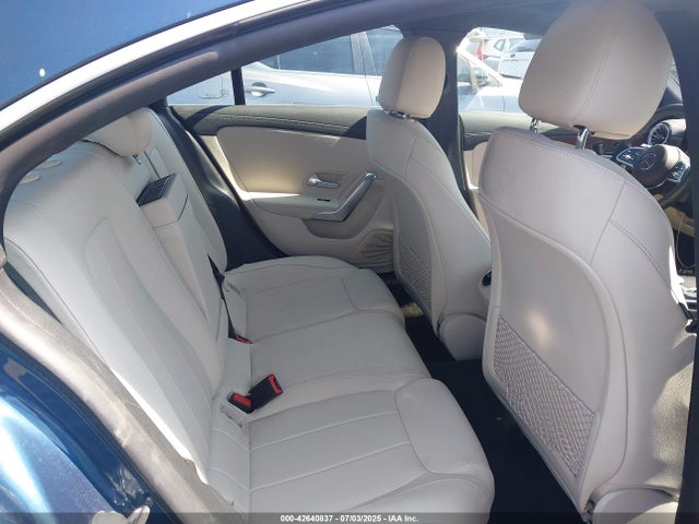 W1K5J4GB5PN333041 Mercedes-Benz m260