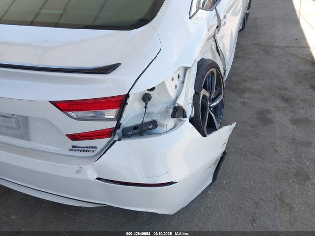 1HGCV3F20NA030515 Honda lfb2