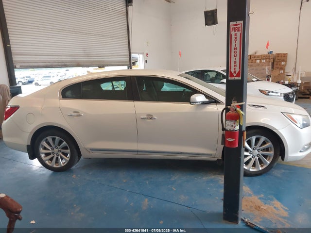 1G4GB5G36EF100691 Buick lfx