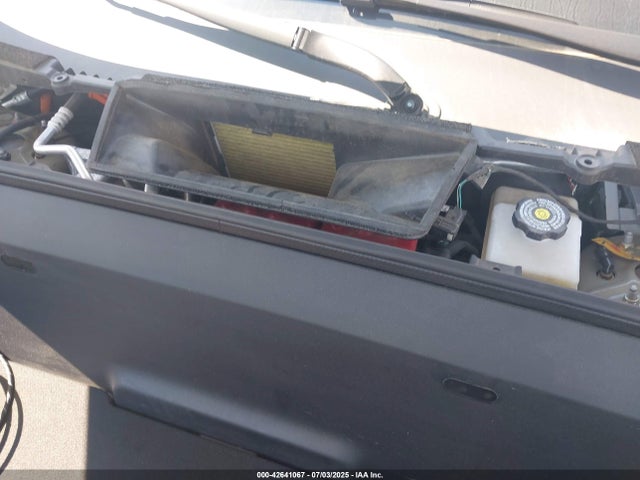 2022 RIVIAN R1T 7FCTGAAL8NN002767 Photo 9