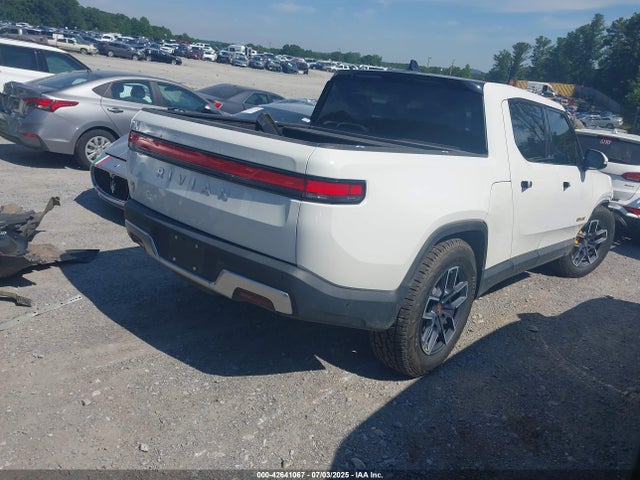 2022 RIVIAN R1T 7FCTGAAL8NN002767 Photo 3