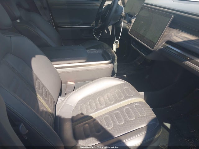 2022 RIVIAN R1T 7FCTGAAL8NN002767 Photo 4