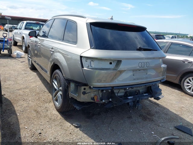 2017 AUDI Q7 WA1VAAF77HD042712 Photo 2
