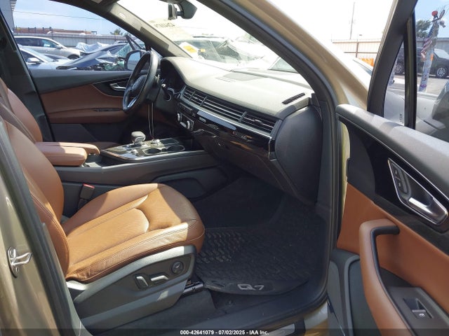 2017 AUDI Q7 WA1VAAF77HD042712 Photo 4