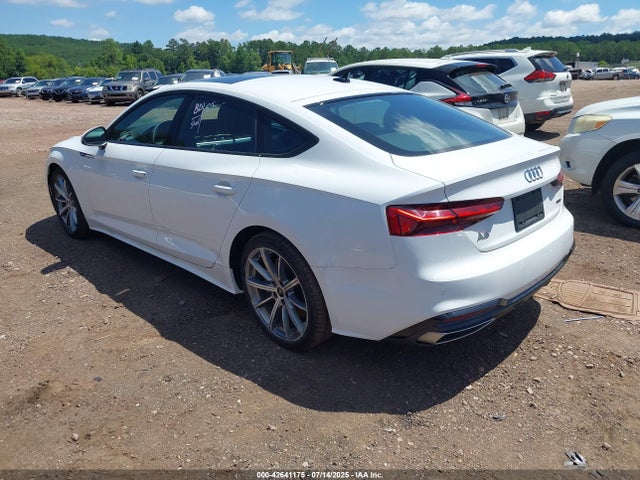 2025 AUDI A5 SPORTBACK WAUDACF51SA008458 Photo 2