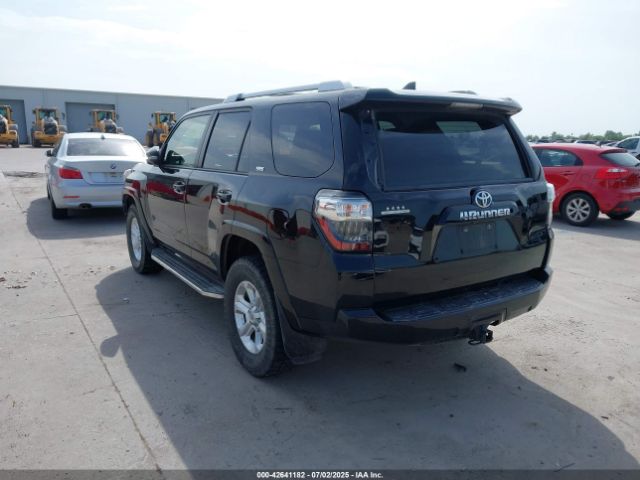 2018 TOYOTA 4RUNNER JTEBU5JR3J5501374 Photo 2