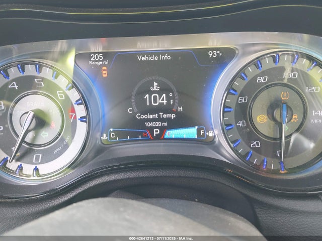 Chrysler 2015 2015 2C3CCABG1FH786632 Image 7