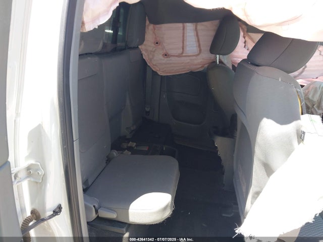 Toyota 2tr-fe 2015 5TFUX4EN3FX033003 Image 8