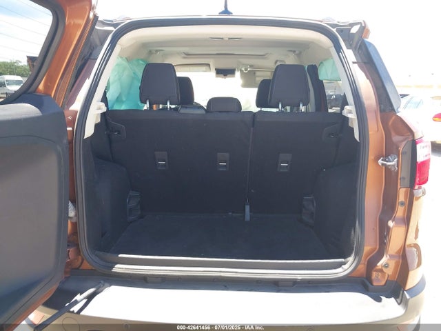MAJ6P1UL6JC206204 Ford 2018