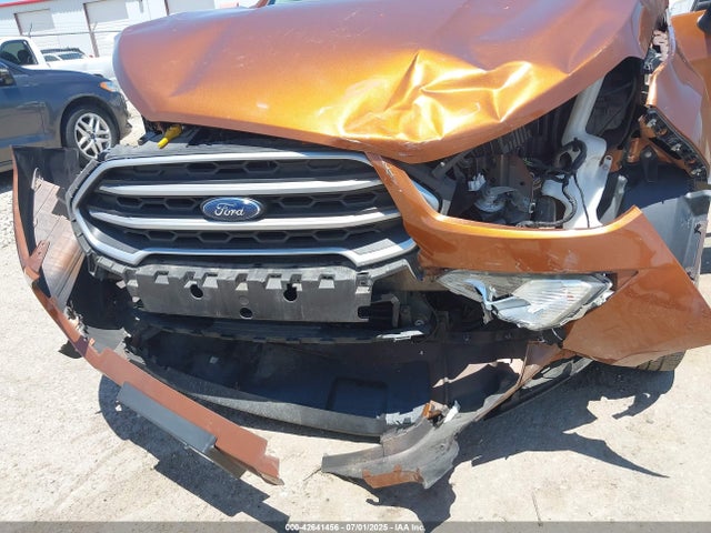 MAJ6P1UL6JC206204 Ford 2018