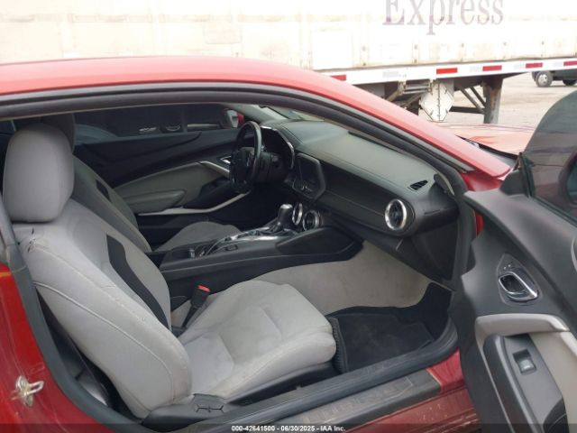 2017 CHEVROLET CAMARO 1G1FB1RXXH0212029 Photo 4