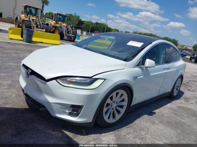 2017 TESLA MODEL X 5YJXCBE20HF070252 Photo 1
