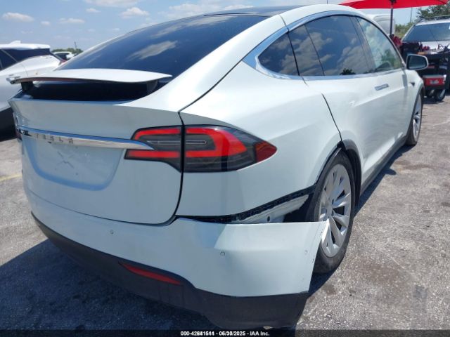 2017 TESLA MODEL X 5YJXCBE20HF070252 Photo 5