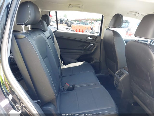 Volkswagen Tiguan 2021 3VV2B7AX5MM019493 Image 8