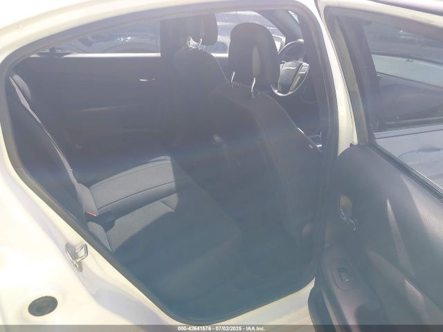Chrysler 200 2014 1C3CCBBB6EN152913 Image 8