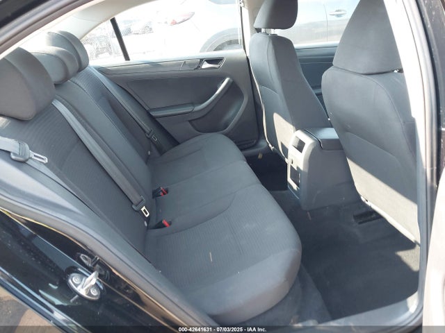 3VW267AJ2GM303955 Volkswagen 2016