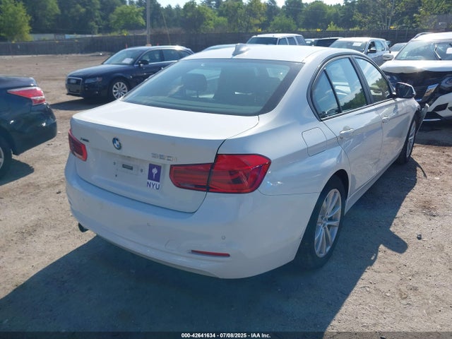 BMW 320i 2018 WBA8A3C59JA505469 Image 4