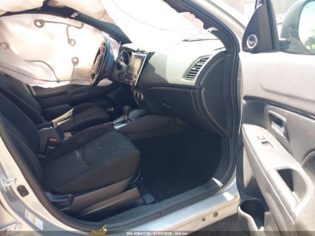 2020 MITSUBISHI OUTLANDER SPORT JA4AR3AU1LU027129 Photo 4