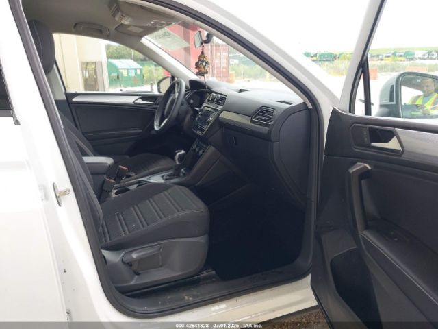 2022 VOLKSWAGEN TIGUAN 3VV1B7AX6NM070790 Photo 4