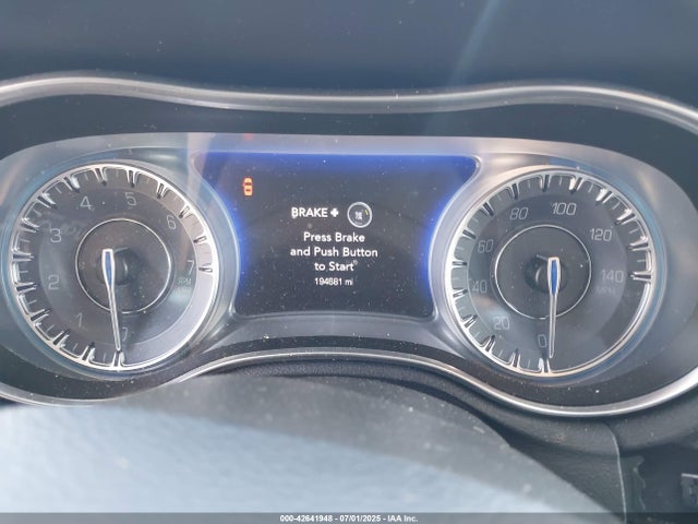 Chrysler 2018 2018 2C3CCAAG4JH209071 Image 7