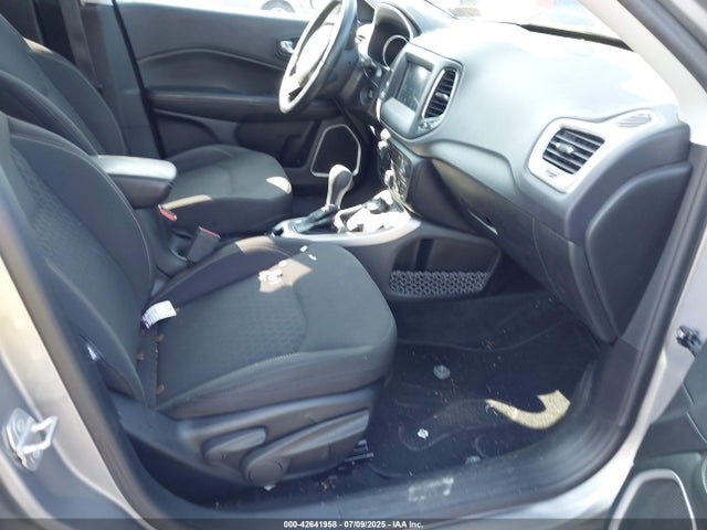 Jeep Compass 2018 3C4NJDAB4JT100231 Image 5
