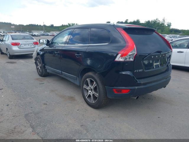 2011 VOLVO XC60 YV4902DZ6B2185185 Photo 2