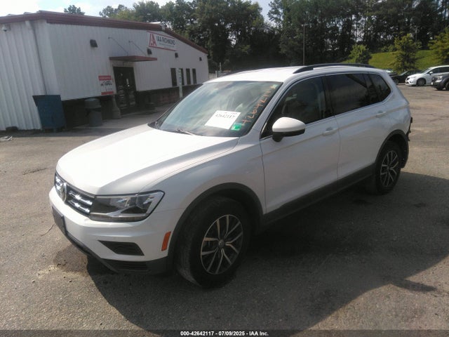 3VV3B7AX0LM047933 Volkswagen Tiguan