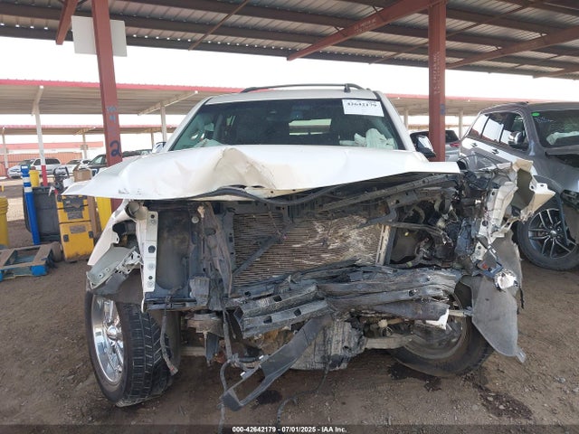 42642179 :رقم المزاد ، 1GNSKKKC1FR259159 vin ، 2015 Chevrolet Suburban 1500 Ltz مزاد بيع