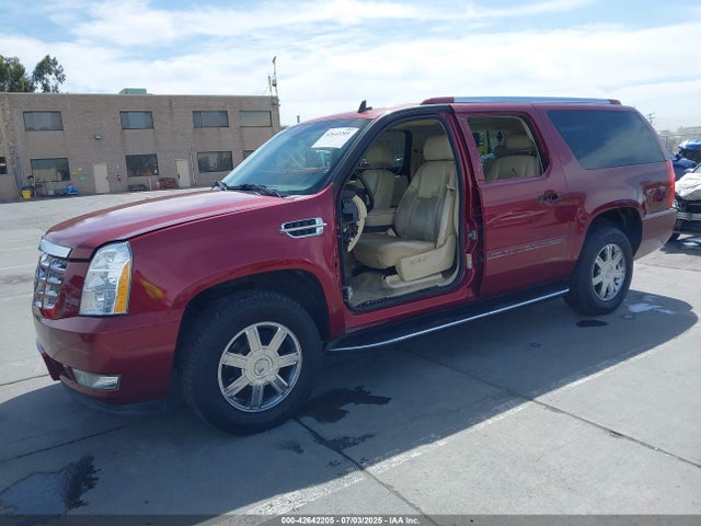 2008 CADILLAC ESCALADE ESV 1GYFK66888R160245 Photo 1