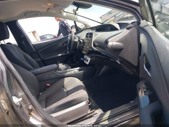 JTDKBRFU6J3069194 Toyota 2zr-fxe,1nm