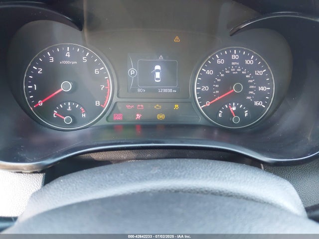 42642233 :رقم المزاد ، 5XXGT4L37JG223767 vin ، 2018 Kia Optima Lx مزاد بيع