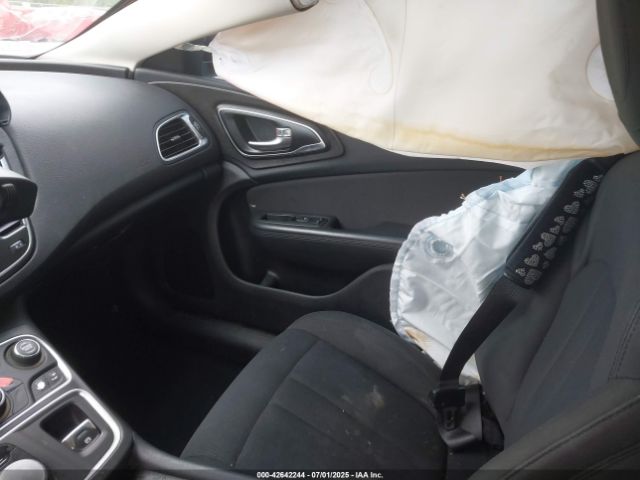 2016 CHRYSLER 200 1C3CCCAB1GN108375 Photo 4