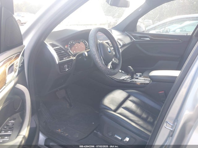 5UXTR7C55KLF29952 BMW X3