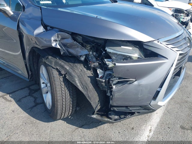 2T2ZZMCA2HC077250 Lexus 2017
