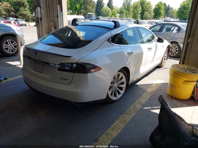2015 TESLA MODEL S 5YJSA1E45FF109538 Photo 3