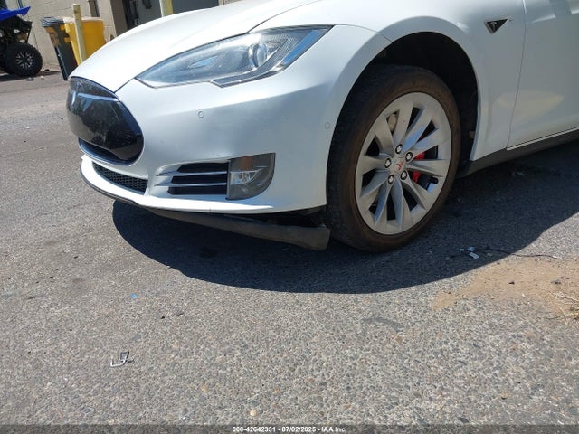2015 TESLA MODEL S 5YJSA1E45FF109538 Photo 5