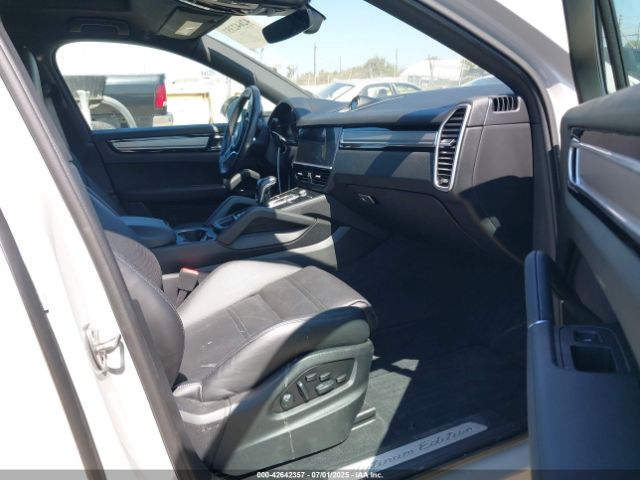 2022 PORSCHE CAYENNE COUPE WP1BA2AY7NDA49863 Photo 4