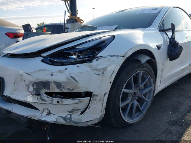 Tesla 2022 2022 5YJ3E1EB4NF164861 Image 6